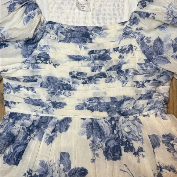 NWT Abercrombie Kids’ Emerson Puff Sleeve Floral Dress Size 11/12 - Picture 3 of 11